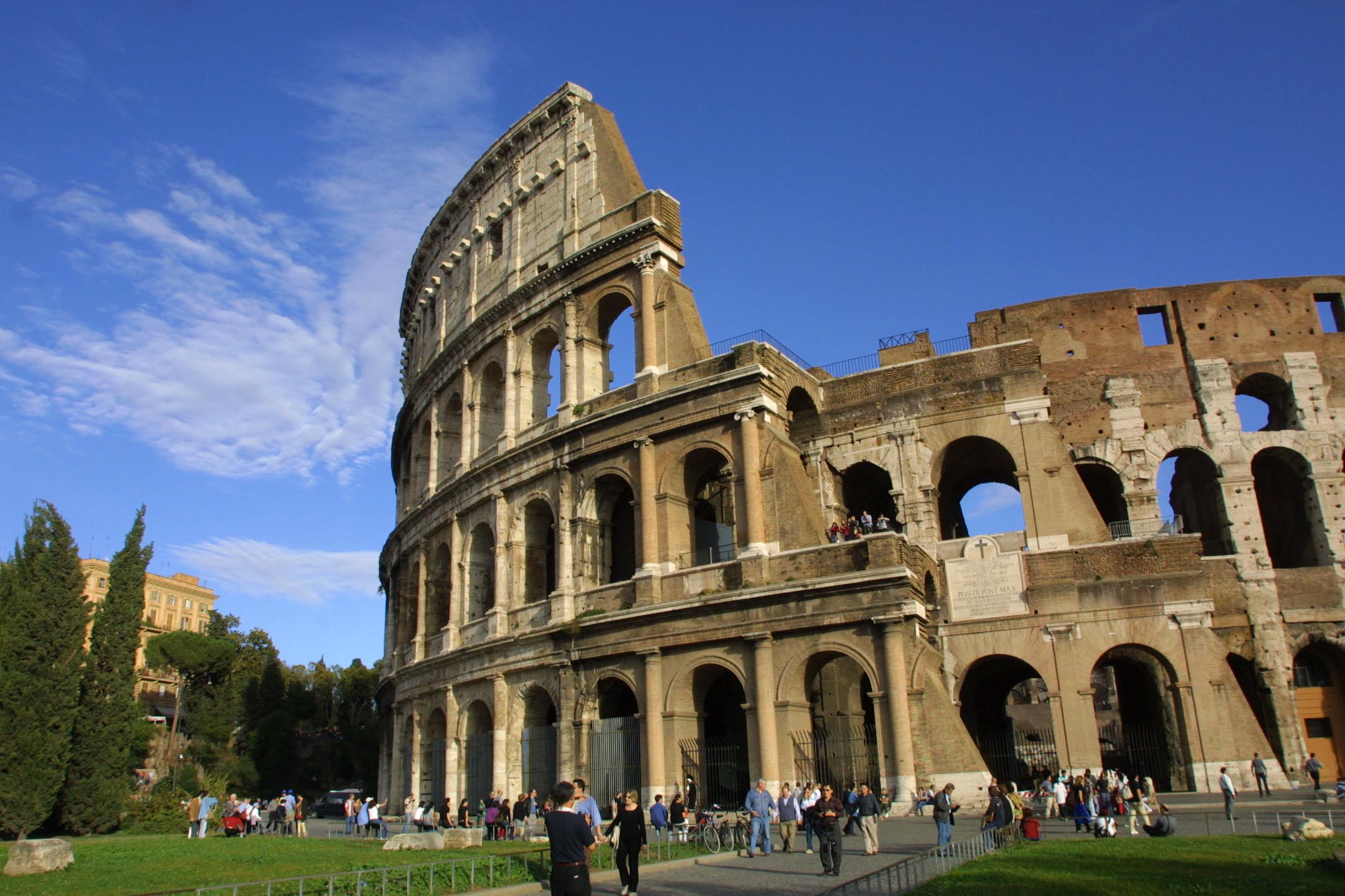 Itálie, Koloseum - 1290-koloseum.jpg