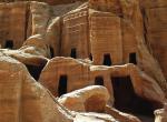 Petra - jedinečné skalní město