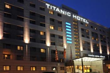 Hotel Titanic 3*, Berlín, vlakem
