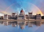 Budapešť - Budova maďarského parlamentu na břehu Dunaje